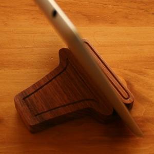 iPad 2/3 stand in Tasmanian Blackwood