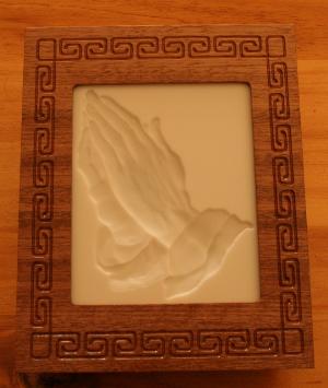  "Hands in prayer" lithophane