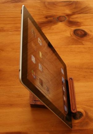  iPad 2/3 stand in Tasmanian Blackwood